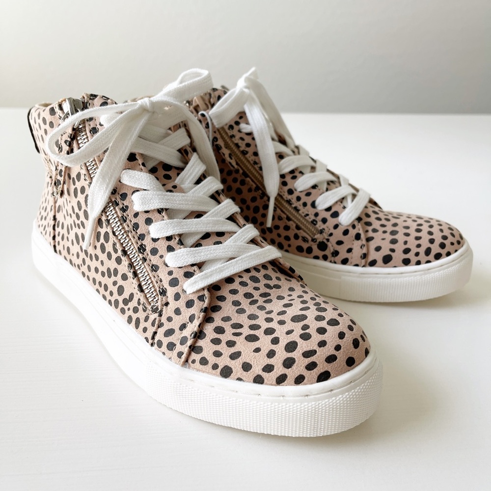 Cutest high top sneakers that go with everything!